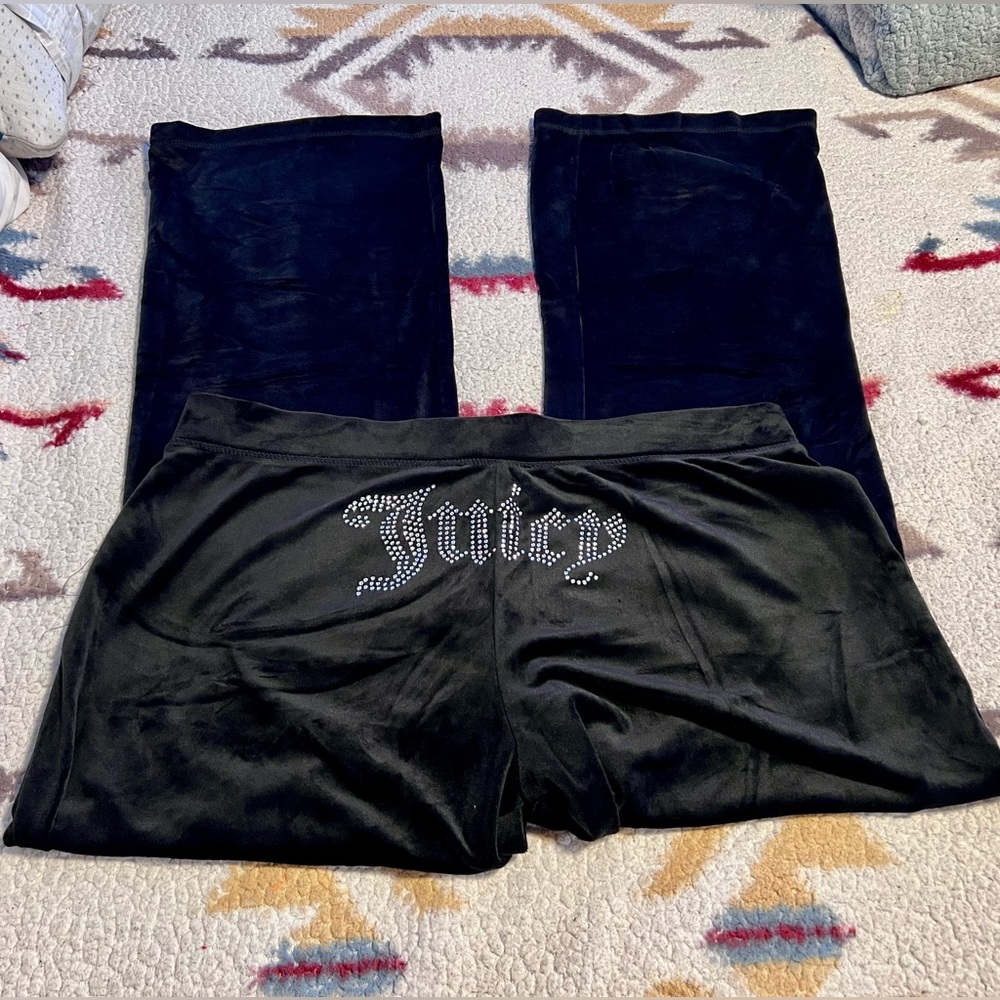 Juicy Couture Velour Pants w/ Rhinestone Logo